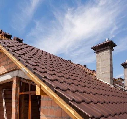 Complete Guide to Hiring Roofing Contractors in Knoxville